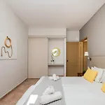 מלון Cavo D'oro *